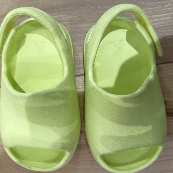 Yeezy Adidas baby Slides  Size 6  Light Green